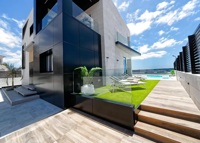 Sant Villa *